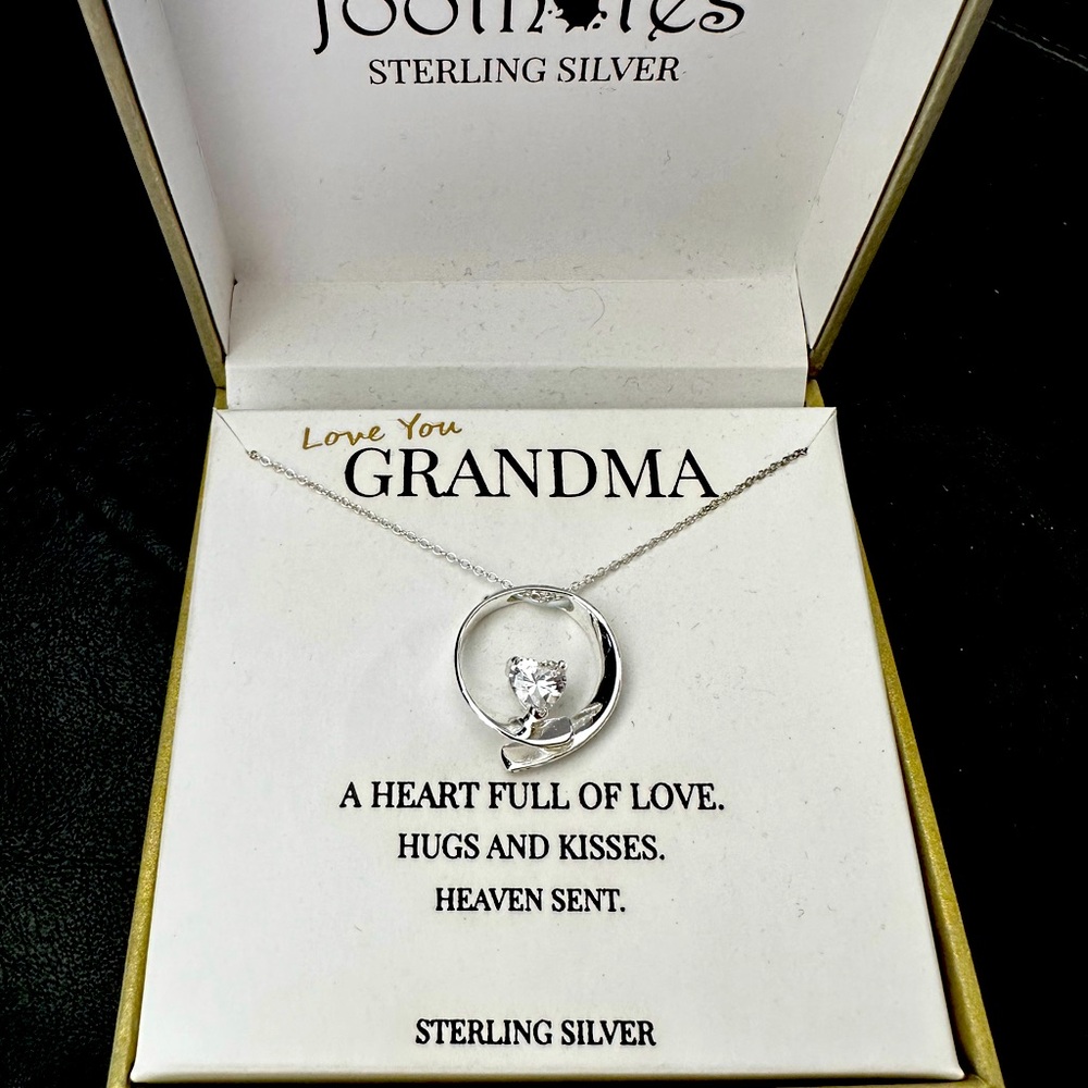 Footnotes Love You Grandma 925 neckless